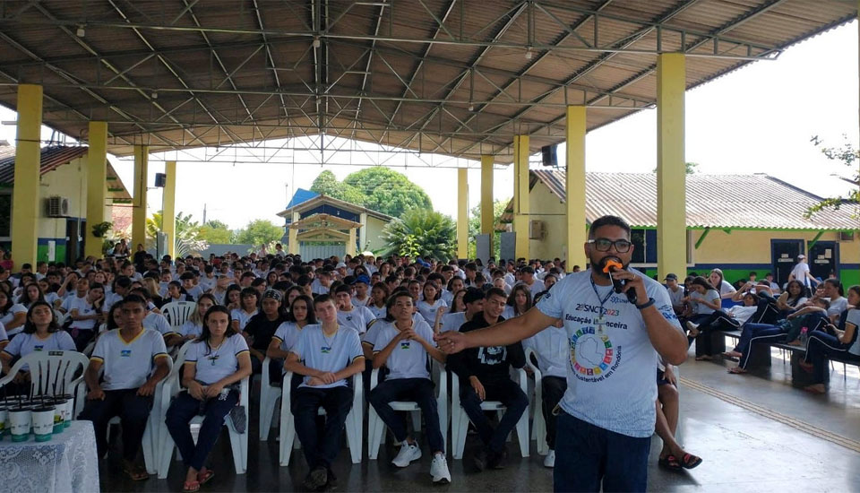 UNIR vai às escolas com projetos de Ciência e Tecnologia