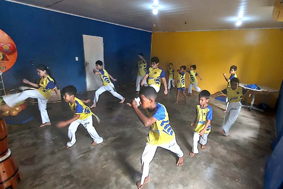 Capoeira no Talentos do Futuro mantém esporte vivo e unido à arte