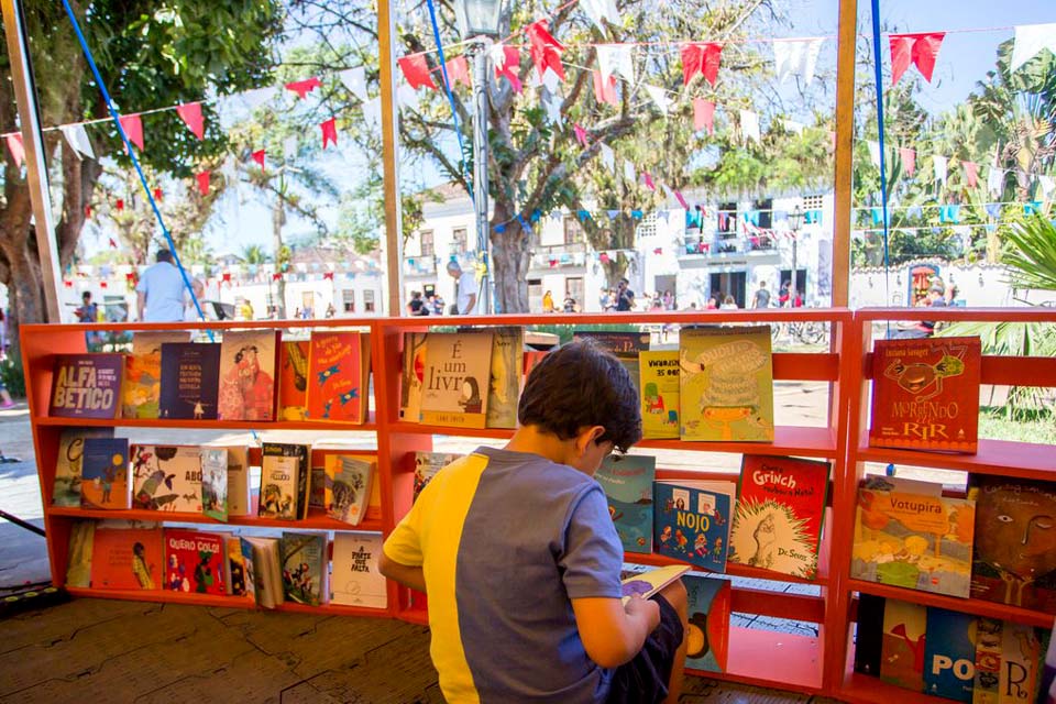 Biblioteca de São Paulo promove contação de histórias online