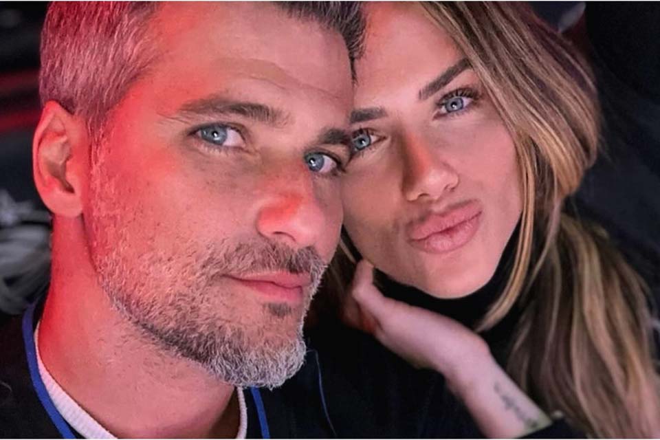 Bruno Gagliasso diz que Giovanna Ewbank se casou virgem