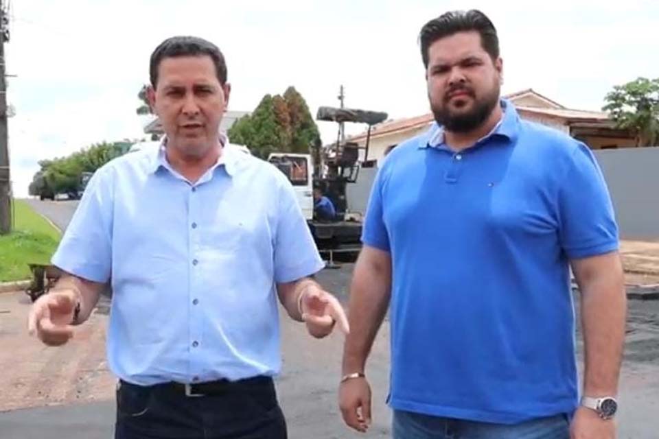 Deputado Jean Oliveira e prefeito Aldo Júlio visitam obras de infraestrutura no município de Rolim de Moura