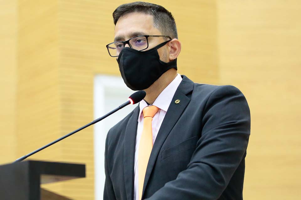 Deputado Anderson quer retorno imediato de cirurgias de urgência, suspensas desde o início da pandemia