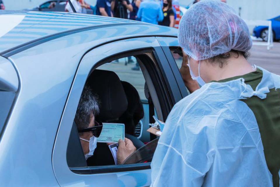 Drive-thru de testagem rápida para covid-19 no município acontece neste domingo (30)