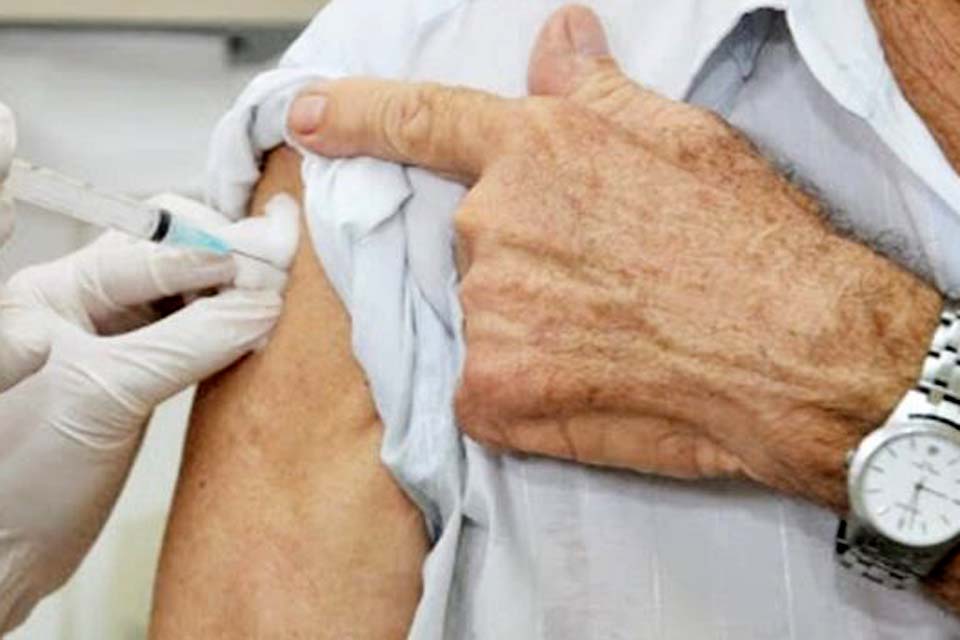 Segunda dose da vacina contra o Coronavírus para idosos com mais de 80 anos em Jaru será nos dias 11 e 12 de março