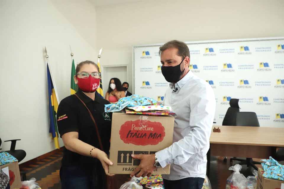Prefeito de Porto Velho entrega cestas básicas para 30 entidades