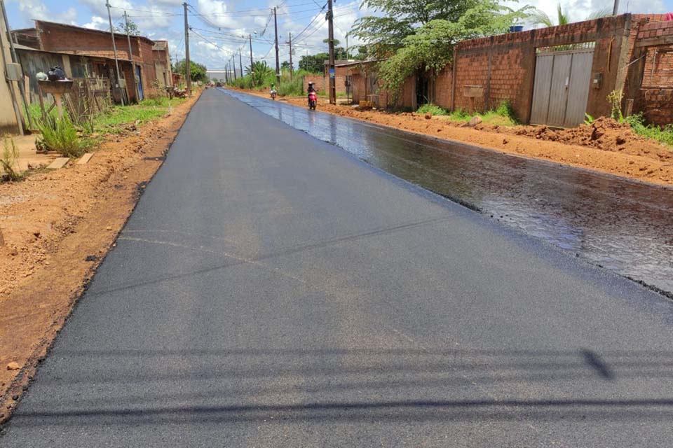 Porto Velho: Pavimentação avança na rua Cascalheira; processo de drenagem já foi concluído