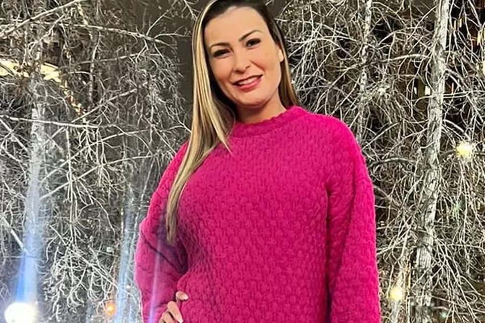 Andressa Urach revela arrependimento na igreja: “Deus não precisava”