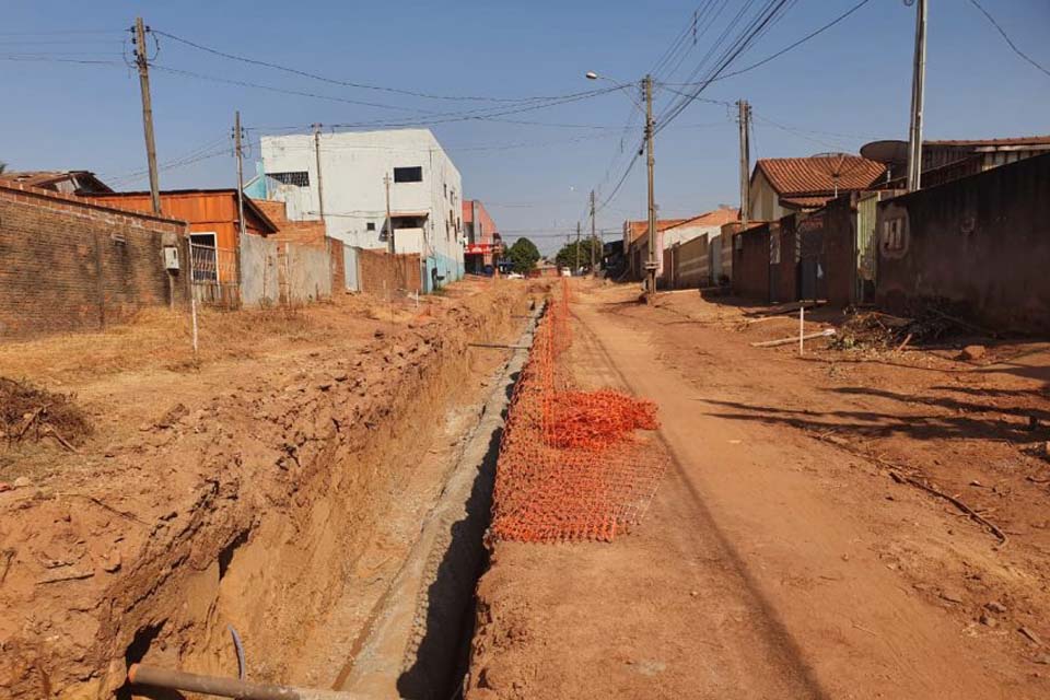 Investimentos em infraestrutura do Governo garantem melhorias em 40 ruas di município
