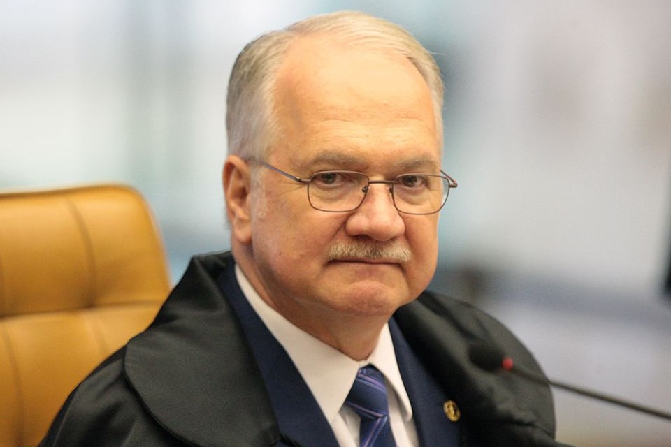 Para enfrentar pandemia, não se deve sair da democracia, diz Fachin