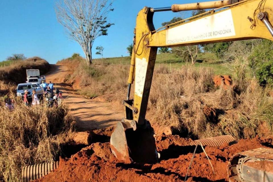 Governo trabalha na substituição de pontes e recuperação de vias municipais em cooperação com a Prefeitura de Vilhena