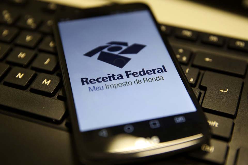 Receita paga hoje restituições residuais do IRPF do período 2008/2019