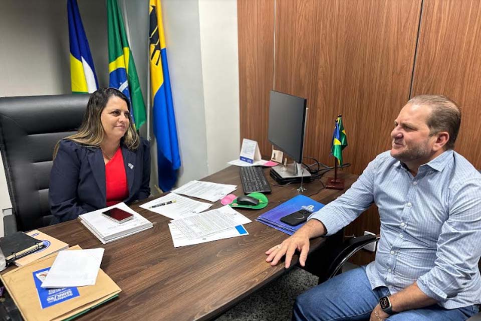 Deputado Cirone assegura recursos para Centro de Formação Professora Maria Conceição de Souza