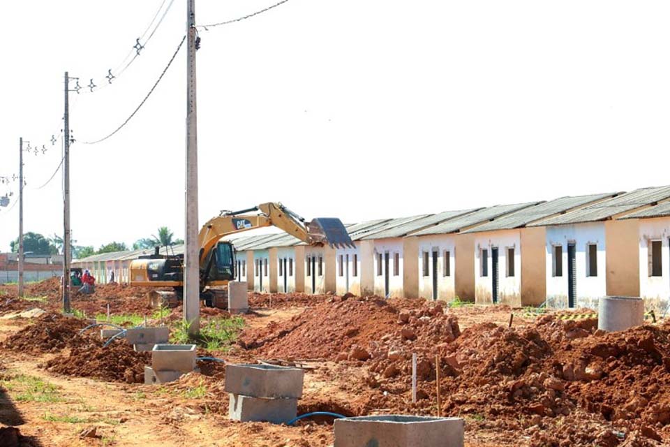 Construção de casas populares pela Prefeitura de Porto Velho segue em ritmo acelerado 