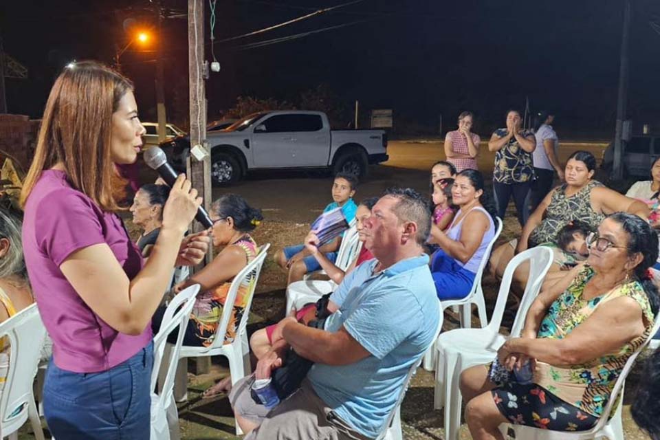 “Não vou fazer nada que a Lei não permita”, diz Euma Tourinho, em reunião com lideranças no bairro Cidade Nova