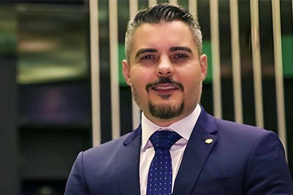 Deputado Thiago Flores propõe projeto para estimular doações a entidades que atendem pessoas com deficiência