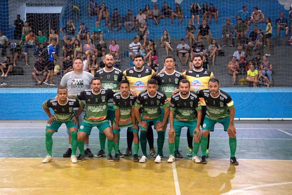 Curitiba é campeã da 5ª Taça Peladão de Futsal no Ginásio Poliesportivo Gerivaldão 