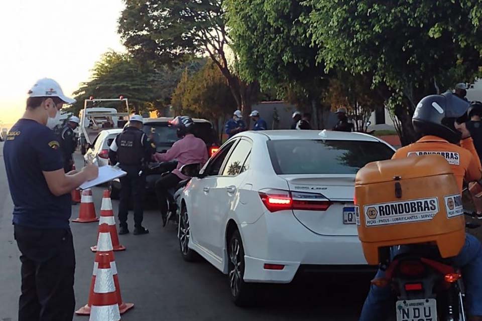 Em parceria, Detran e Polícia Militar fiscalizam trânsito na Estância Turística