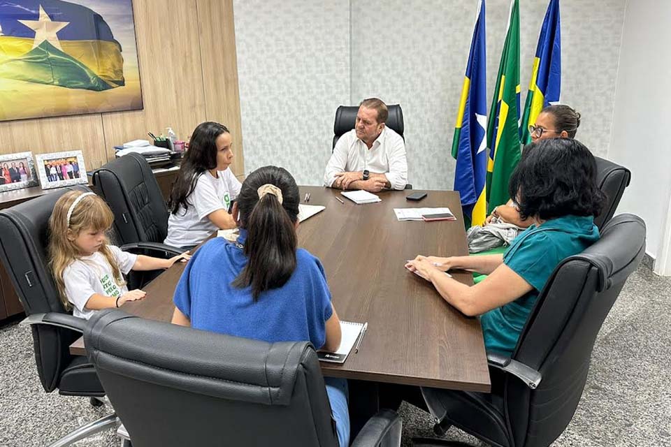 Deputado Cirone Deiró apresenta projeto de lei que institui o dia estadual de combate ao preconceito contra pessoas com nanismo