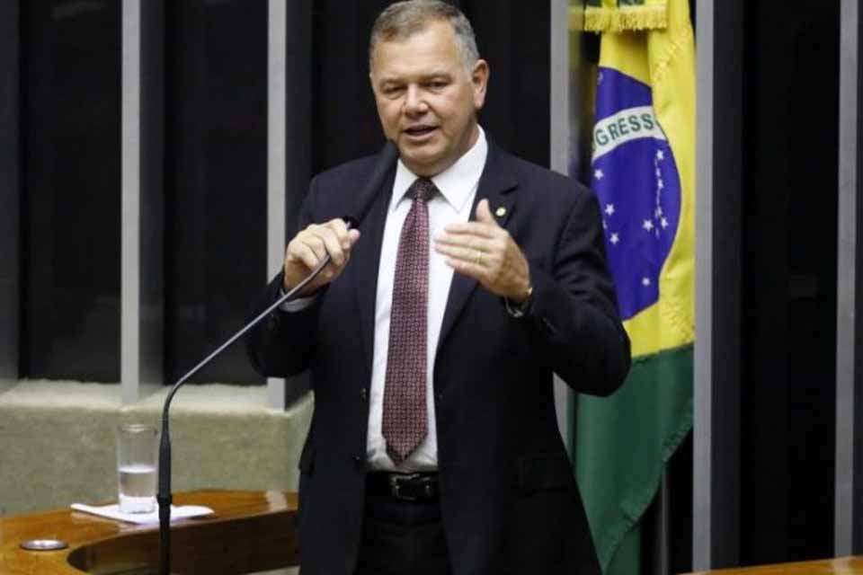 Deputado federal de Rondônia, Lúcio Mosquini pode deixar o MDB e disputar o governo do Estado em 2026