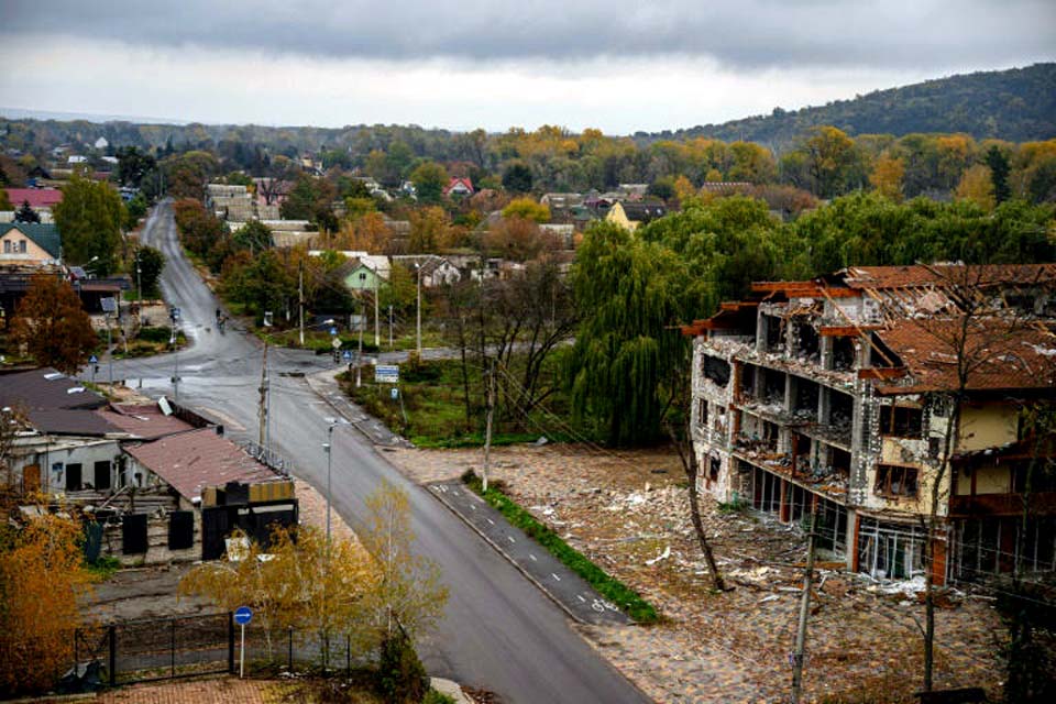 Separatistas pró-Rússia acusam Ucrânia de matar moradores de Kherson durante operação de retirada