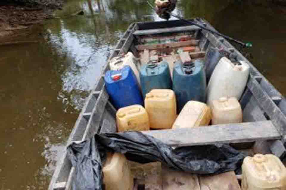 PF prende homem com 600 litros de gasolina contrabandeada da Bolívia