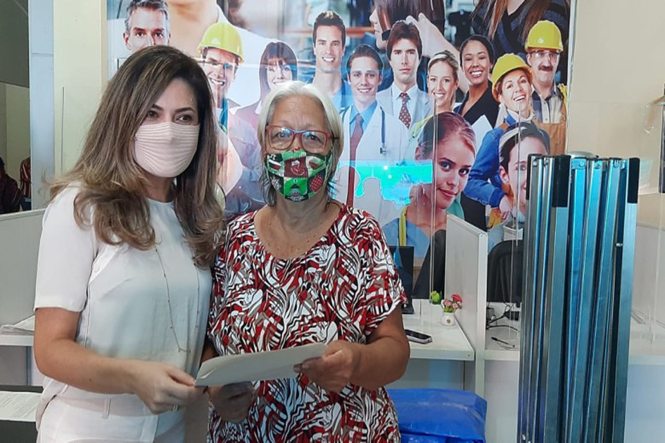  Prefeitura de Porto Velho entrega novas tendas aos permissionários