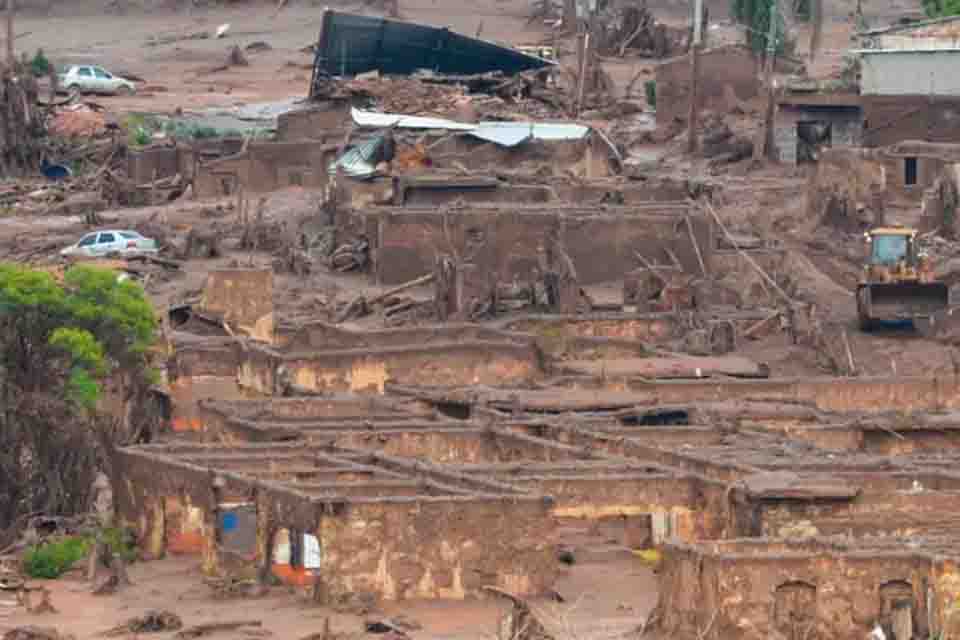 Caso Samarco: novo acordo não atrai e municípios focam em ação inglesa