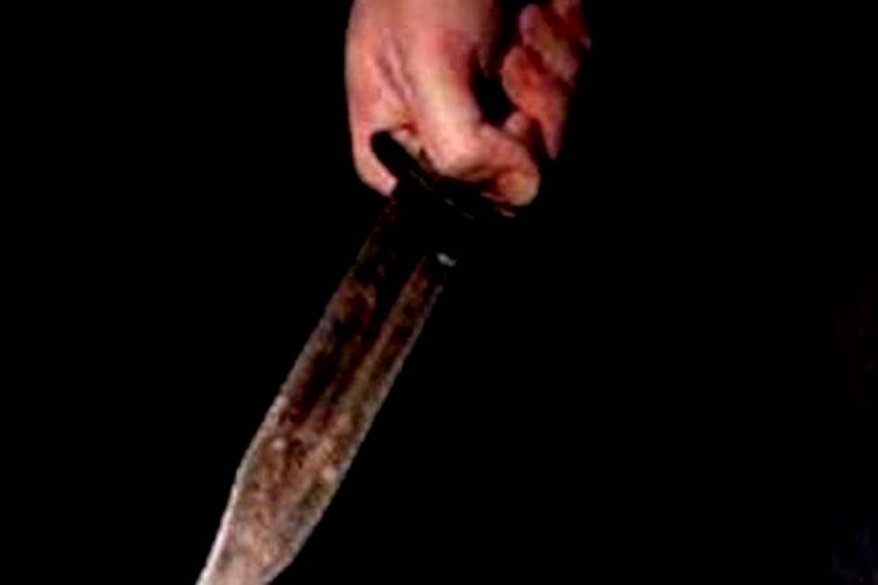 Sogra ameaça matar nora a facadas por causa de dinheiro para comprar droga