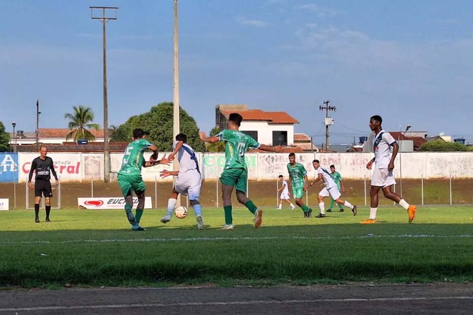 Jogos do Rondoniense Série B acontecem no estádio Cassolão em Rolim de Moura