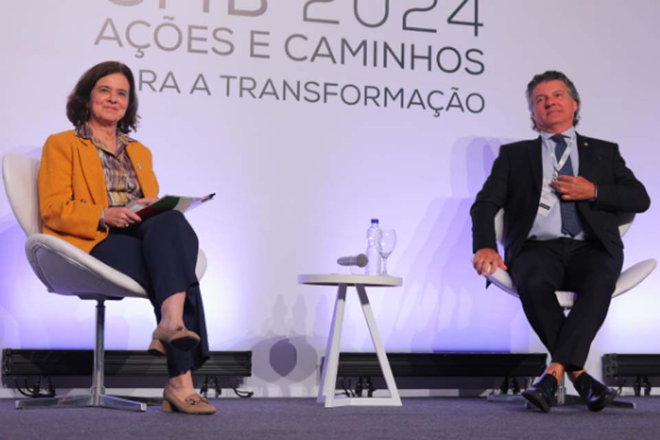 Ministra da Saúde anuncia primeiras informações sobre regulamentação da lei que reajusta anualmente a Tabela SUS