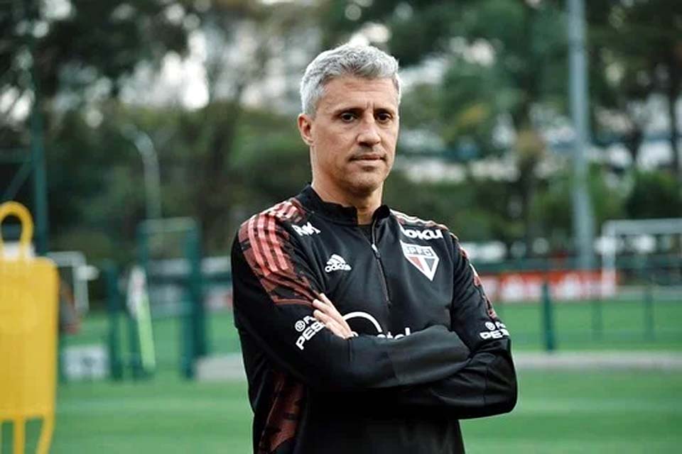 Após 8 meses, técnico Hernán Crespo não comanda mais o São Paulo