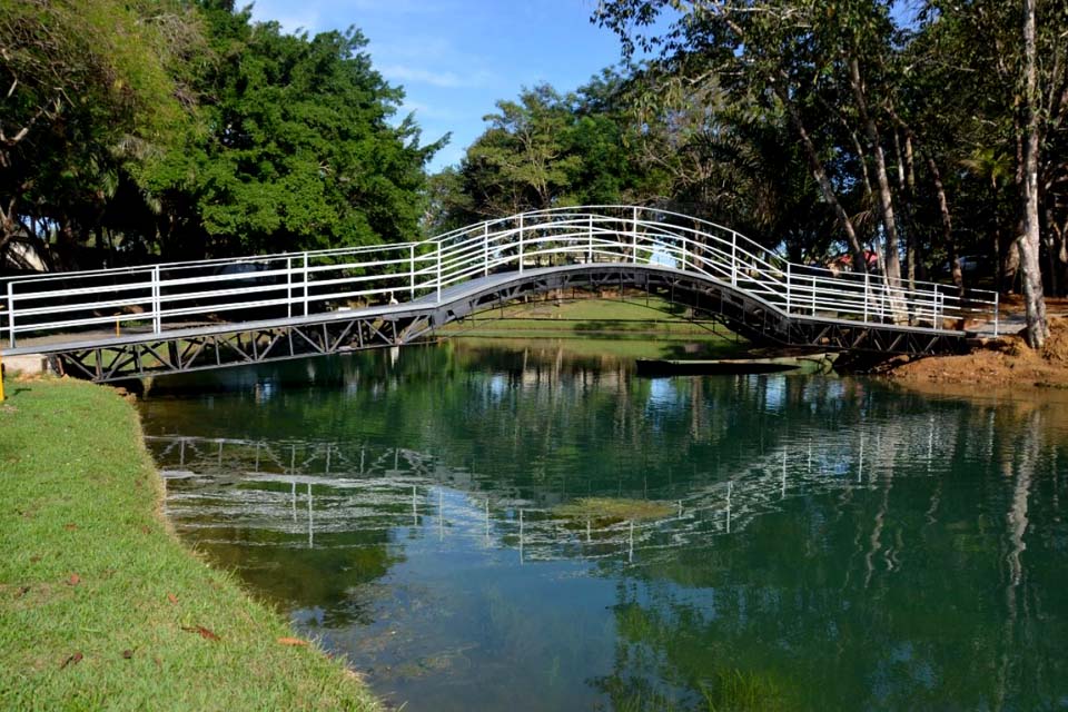  Prefeitura entrega nova ponte sobre o Lago do Parque Botânico