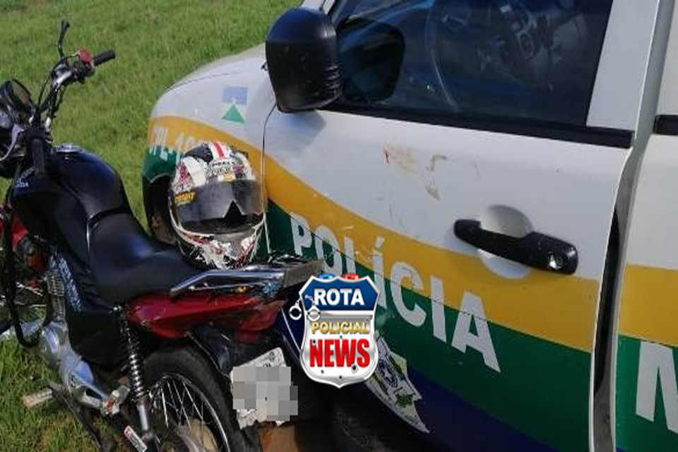 Motociclista tenta fuga em alta velocidade e atinge viatura Polícia Militar 