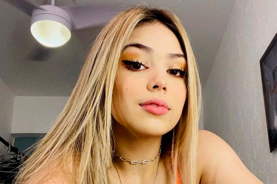 Melody esclarece suposta rivalidade com Anitta e confessa: - 'Sempre quis fazer uma parceria'