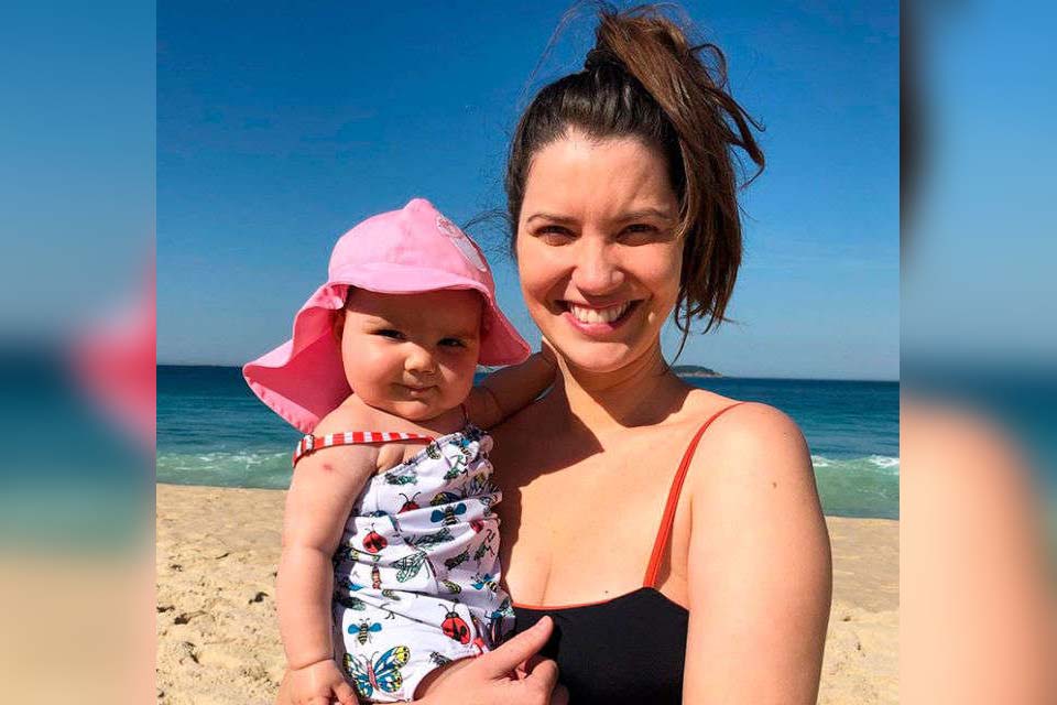 Após exibir corpo na praia, Nathalia Dill dispara: Será que já estou fora do padrão?