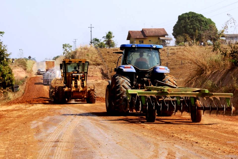 Governo trabalha em ritmo acelerado na infraestrutura com ações na região central de Rondônia