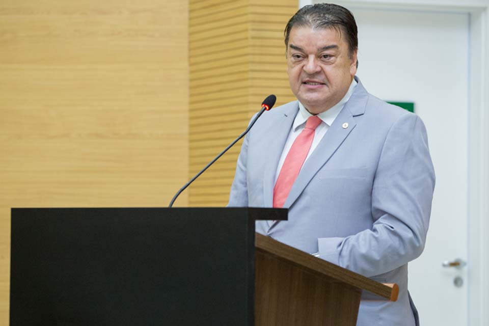 Williames Pimentel anuncia emenda de R$ 2,6 milhões para atender necessidades do Hospital de Base Ary Pinheiro