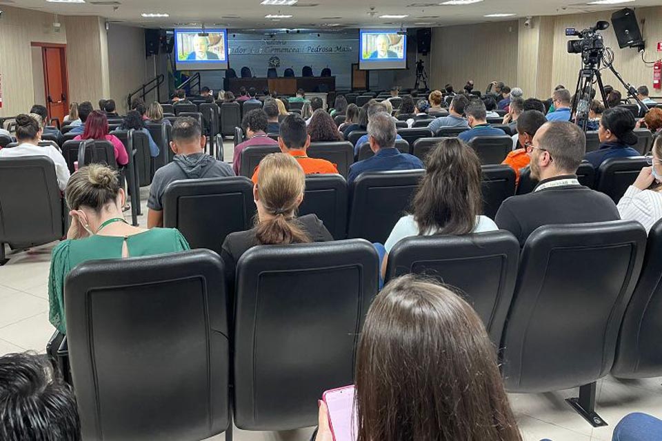 Judiciário de Rondônia realiza palestra sobre Qualidade de Vida no Trabalho com servidores, magistrados e estagiários