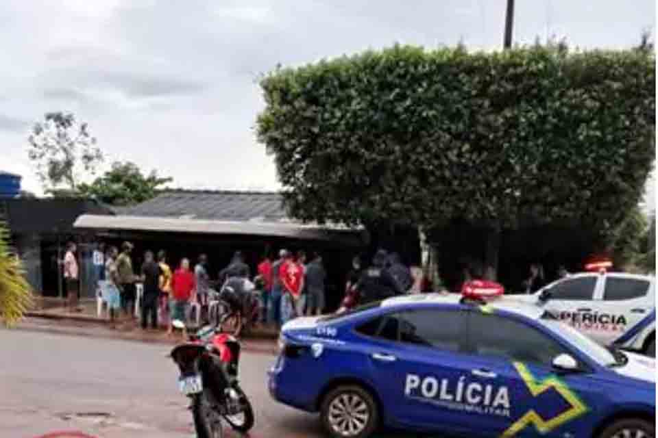 Homem é morto com oito facadas em bar de Espigão do Oeste