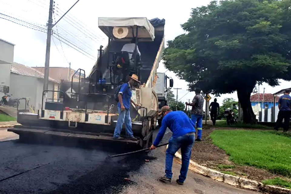 Prefeitura continua com os serviços de recapeamento asfáltico