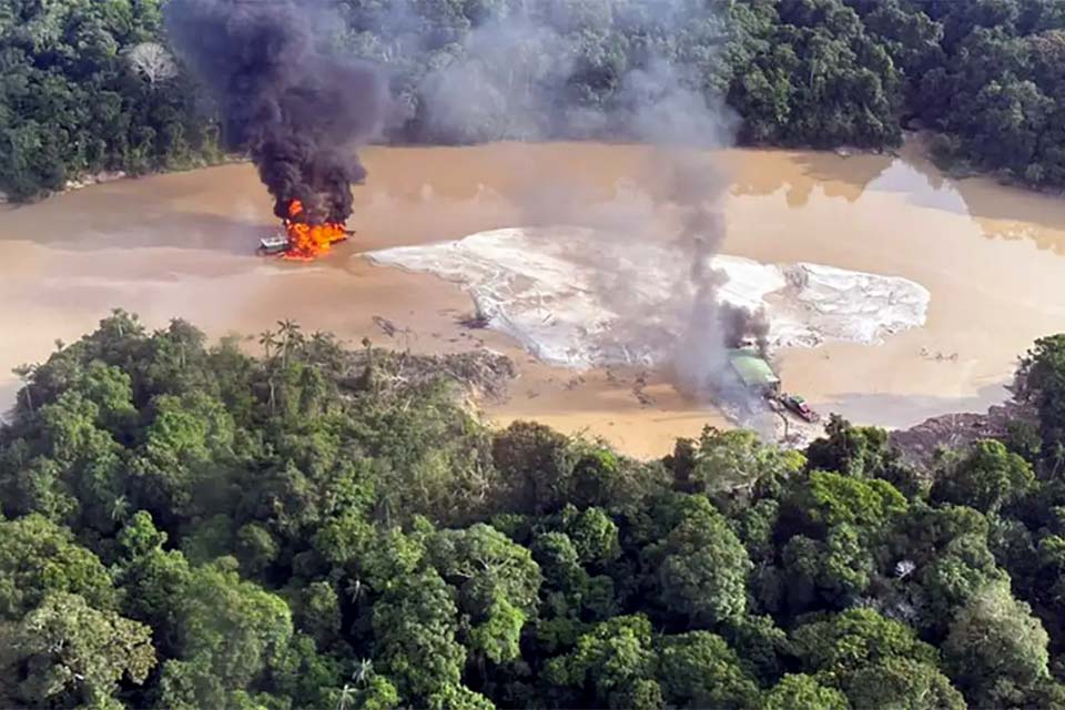 Governo vai instalar unidade permanente em território indígena yanomami