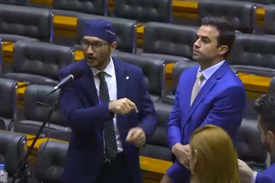 Deputado Dr. Fernando Máximo homenageia Pablo Marçal por ações solidárias no Rio Grande do Sul