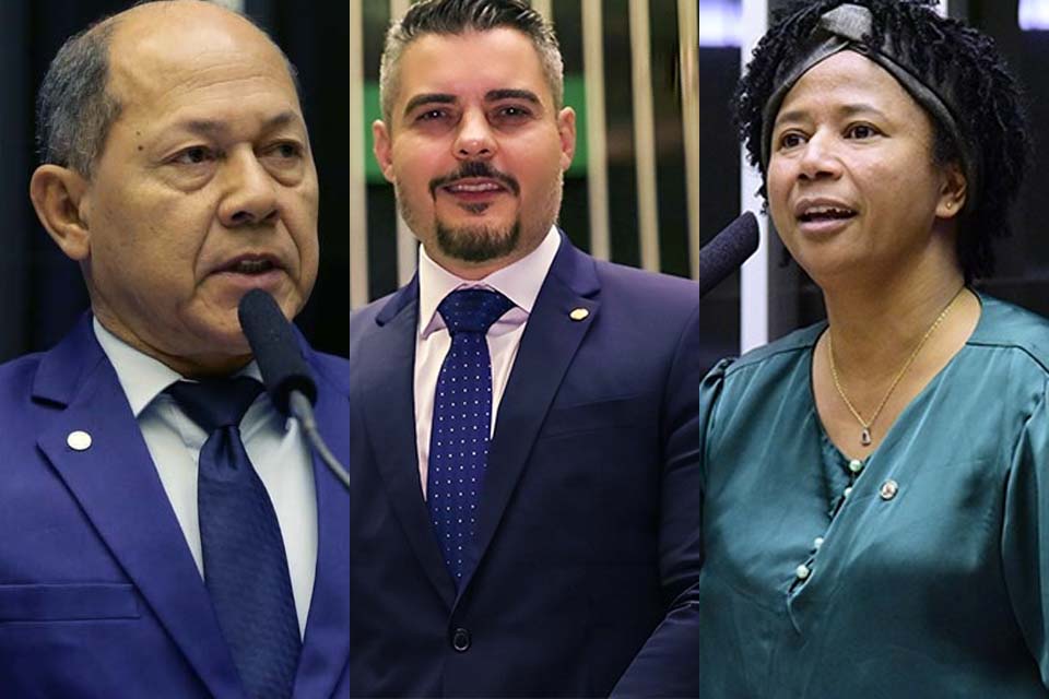 Três deputados federais de Rondônia assinaram projeto de lei que visa anistiar ex-presidente Jair Bolsonaro