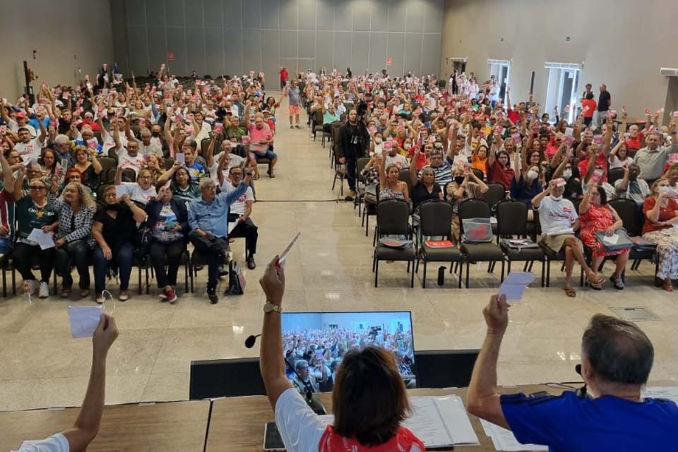 SINDSEF-RO: Último dia de congresso se inicia com votação de teses e instalação de assembleia eleitoral