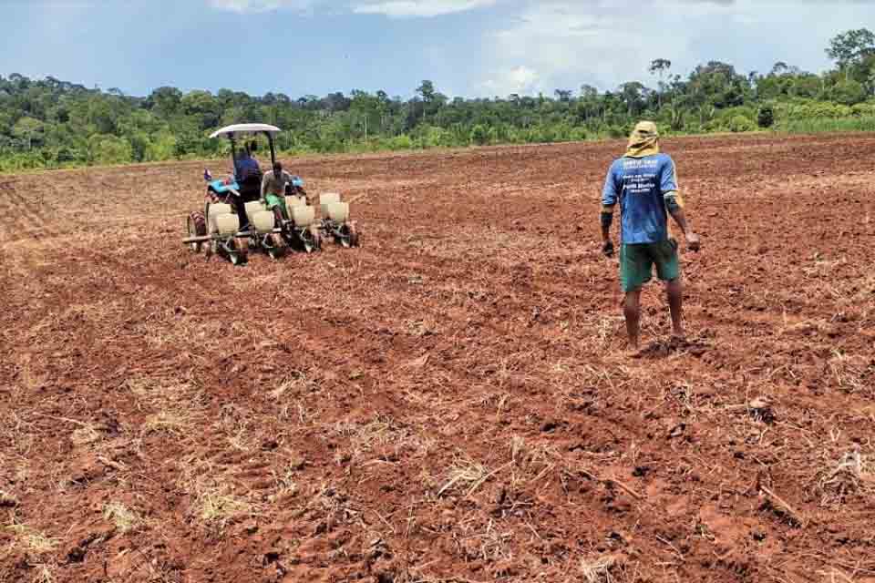 Programa “Propriedade Produtiva” atende produtores rurais do município