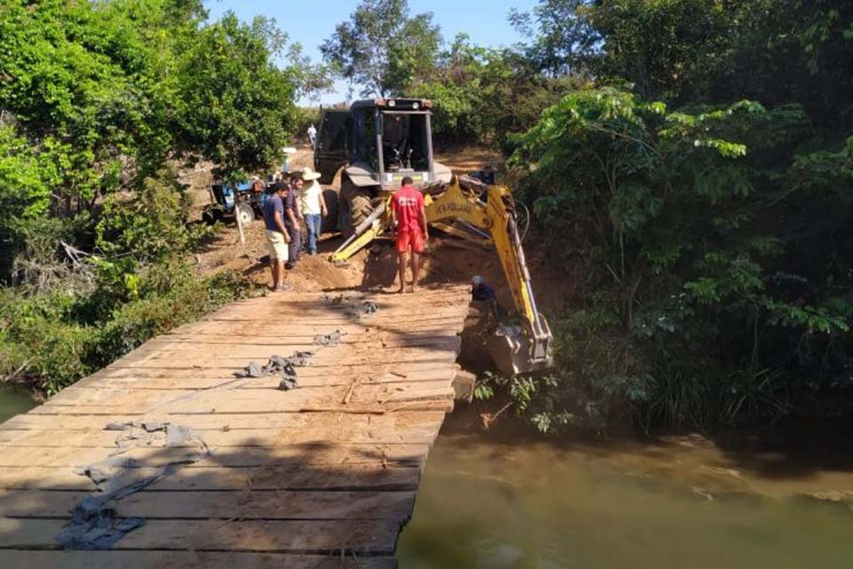 De forma preventiva, Semosp repara pontes na zona rural do município: em 2 anos Prefeitura construiu ou reformou mais de 70