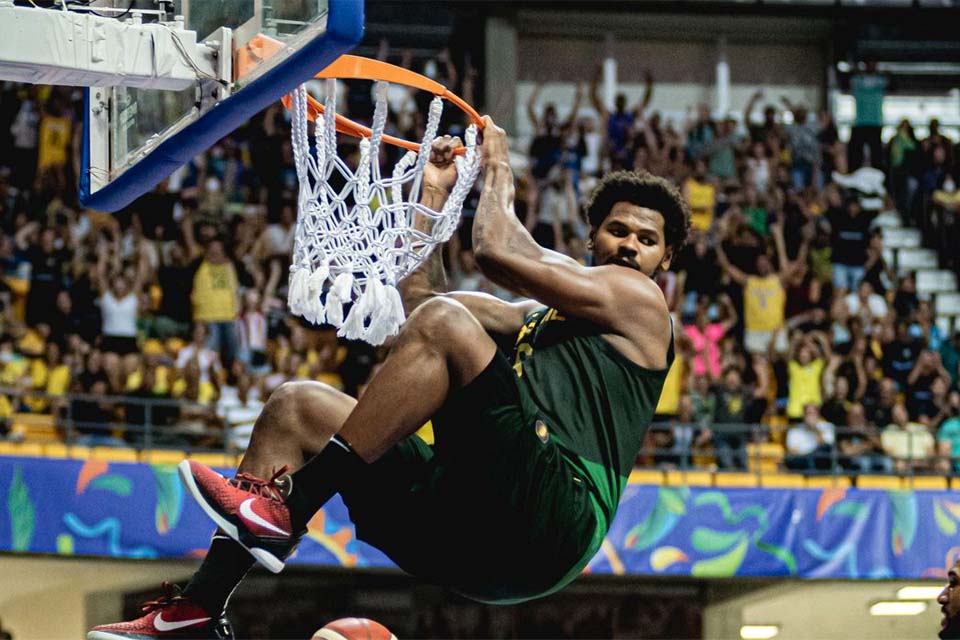 Brasil se classifica para a semifinal da Americup de basquete