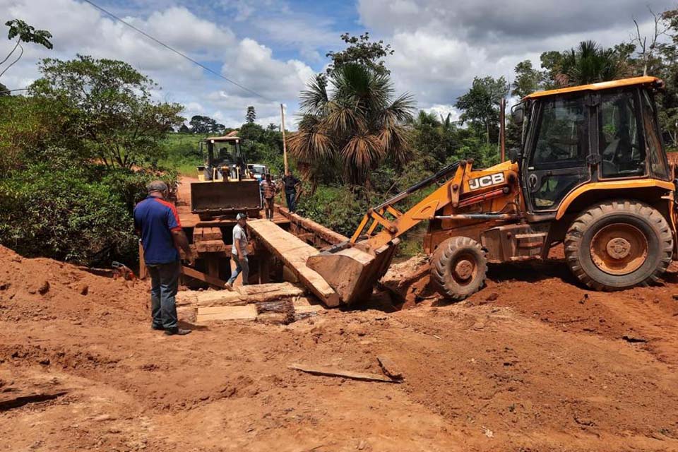 Ponte é refeita em tempo recorde na estrada de acesso a União Bandeirantes