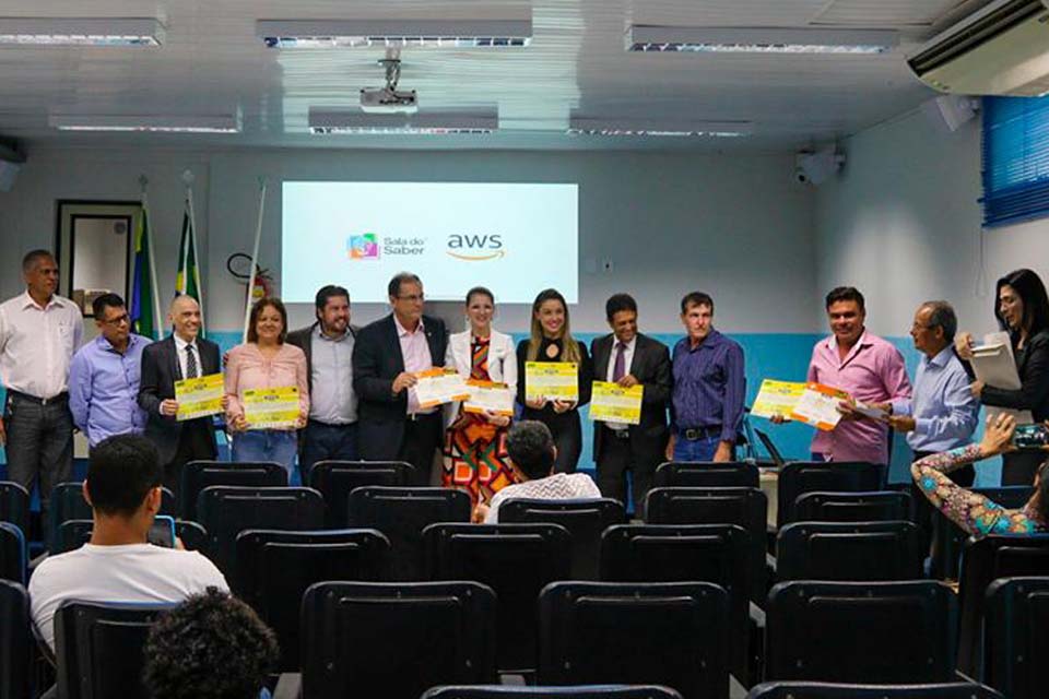 Ministério Público recebe homenagem pela parceria com Projeto de Educação com Sebrae