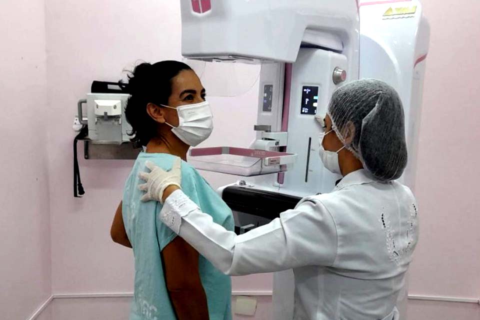 Ações voltadas ao Outubro Rosa começam no município; Complexo Hospitalar vai fazer mutirão de mamografia